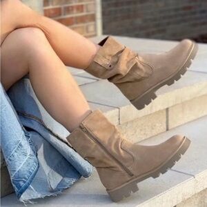 White Mountain Tan Leather Mid-Boots